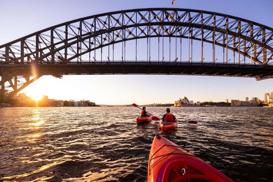Sydney: Sunrise Kayak, Opera House & Under Harbour Bridge - How strenuous is the two-hour outing?