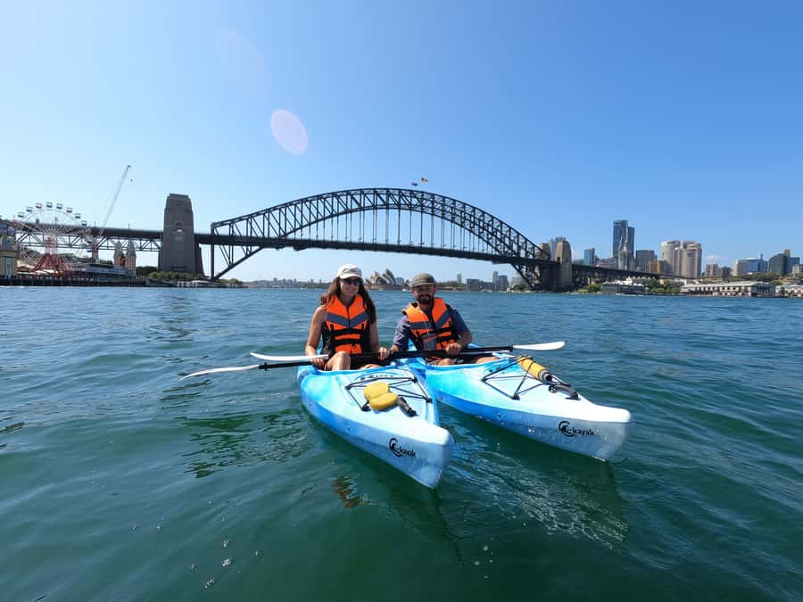 Sydney: Sunset Kayak - Opera & Harbour Bridge Tour (5p. max) - The Opera House at sunset