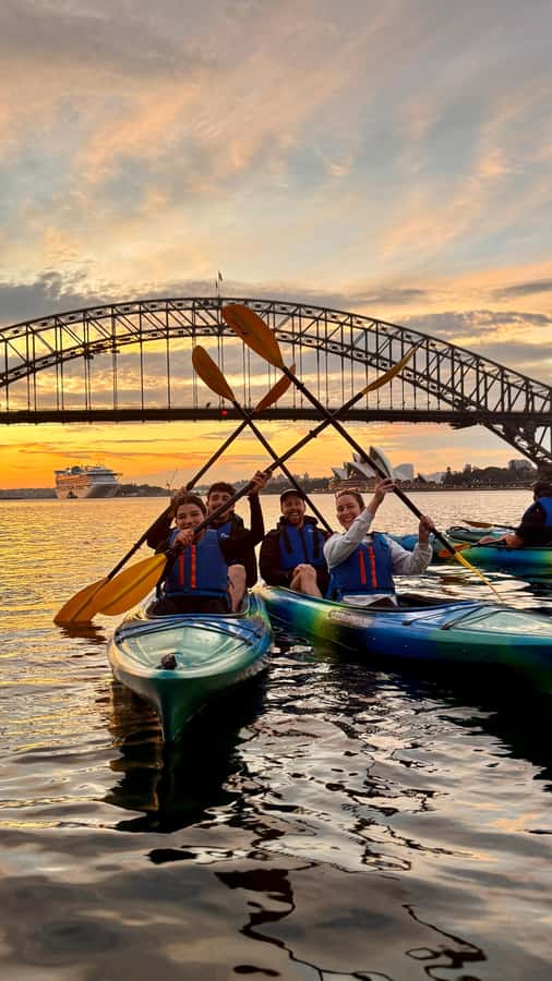 Sydney: Sunset Kayak Tour with Opera House Views - McMahons Point and the sunset pause