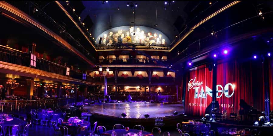 Tango Show at Señor Tango - The live orchestra changes the feel