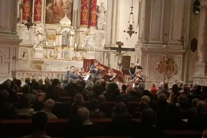 The Four Seasons at the Vivaldi Church (Pietà Church) in Venice - Entering Santa Maria della Pietà