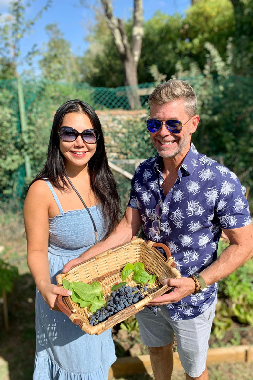 Tuscany: Cooking, Dinner & Live Opera in the countryside - Coffee, garden herbs, and the villa story