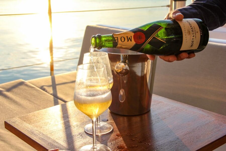 Venice: Catamaran Sunset Jazz Cruise with Aperitivo - Jazz, saxophone, and the sound of the lagoon