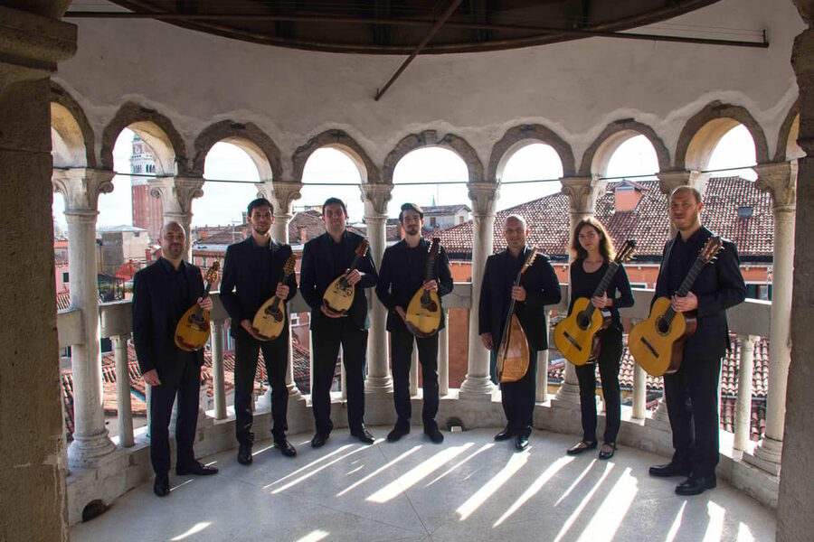 Venice: concert byI MandolinVenice Quartet in St. George's Church. - The 8:30 p.m. program and its musical route