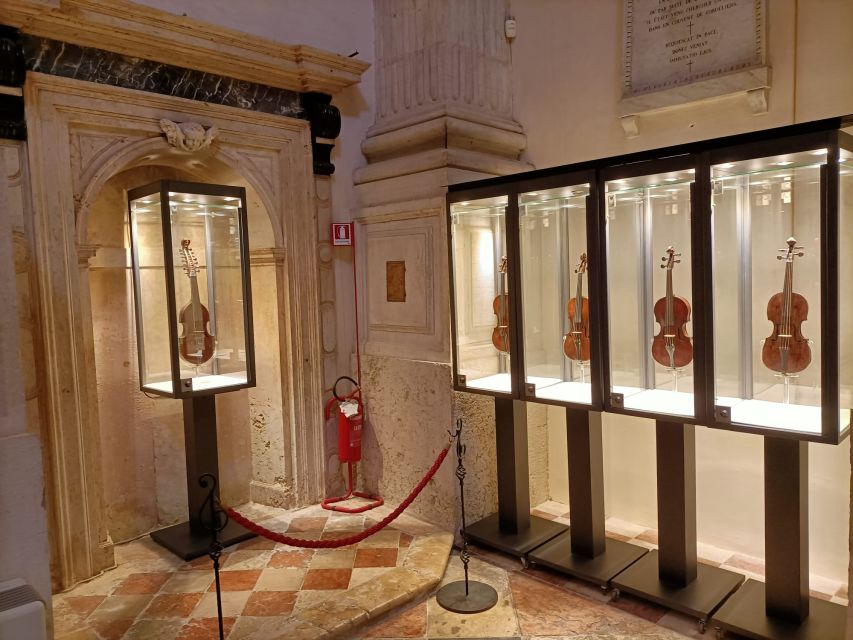 Venice: Vivaldi Baroque Concert Ticket and Free Music Museum - Key points to know before booking
