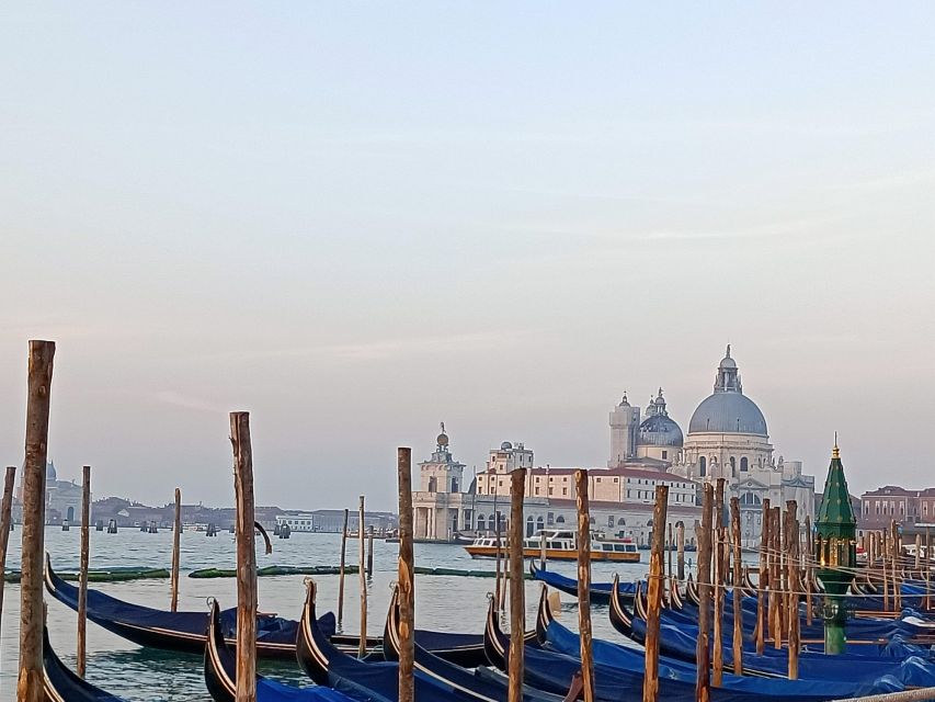 Venice: Vivaldi Baroque Concert Ticket and Free Music Museum - Languages, cancellation, and planning details