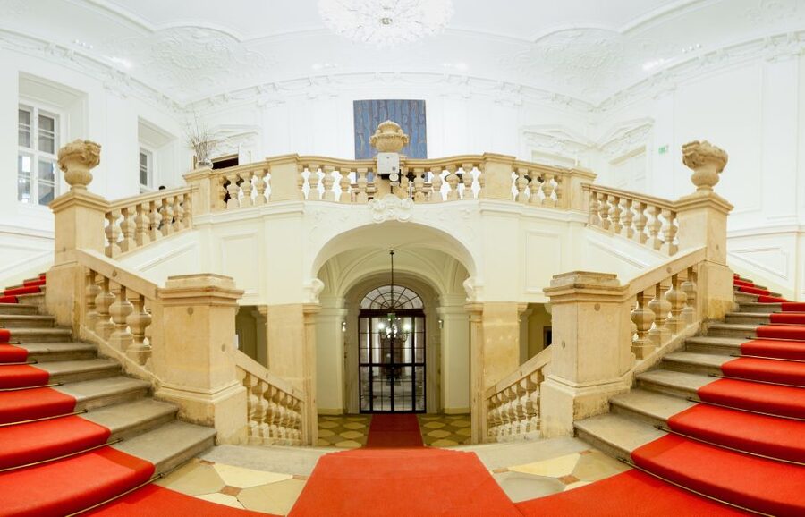 Vienna: Baroque Orchestra Concert and Dinner - A Palace Concert Rather Than a Generic Tourist Show