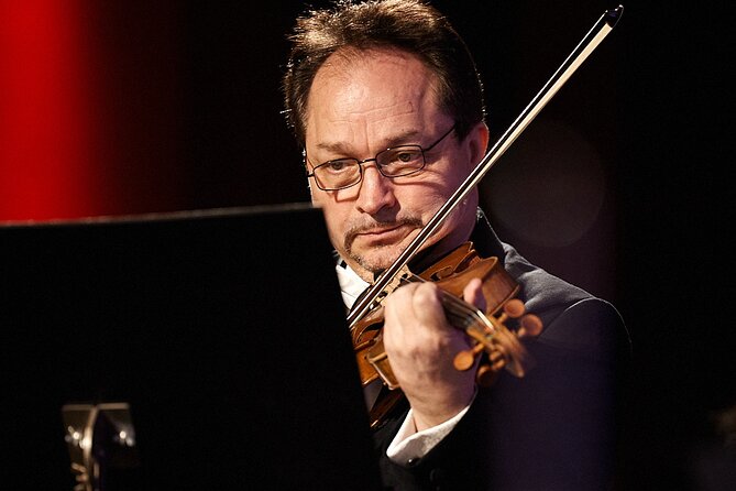 Vienna Classical Concert – Strauss in Historic 1837 Hall - The 8:30 pm concert: music with a vocal lift