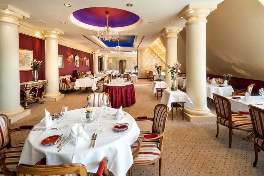 Vienna: Mozart Concert and Austrian Delights Dinner - Should you book Vienna Mozart Concert and Austrian Delights Dinner?