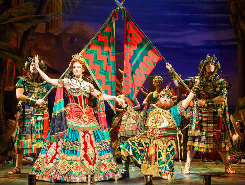 Vienna: Musical Tickets THE PHANTOM OF THE OPERA - Seating, access, and who will enjoy it most