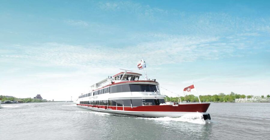 Vienna: Sunday Brunch Danube Cruise & Live Music - A brunch buffet that covers two meals