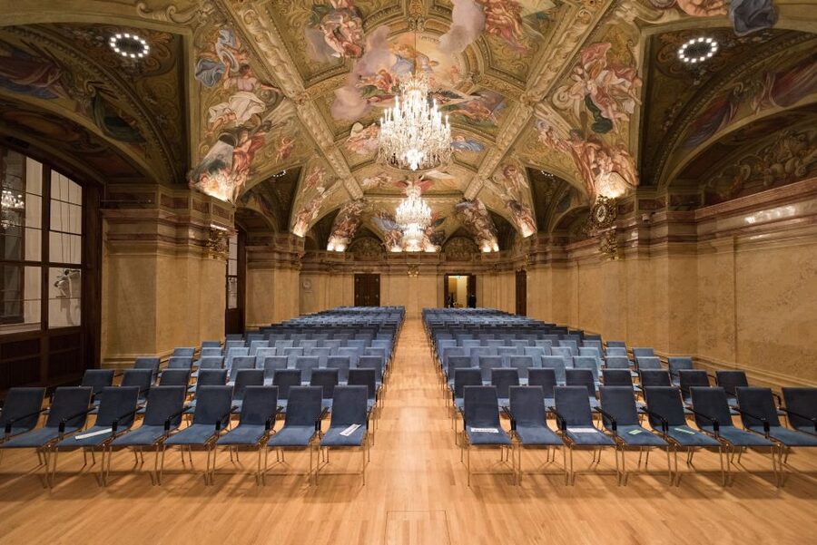 Vienna Supreme Orchestra at Palais Niederösterreich - Entering Palais Niederösterreich at Herrengasse 13