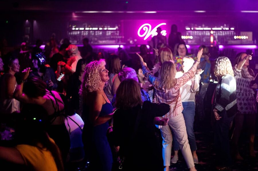 Viva Blackpool: ABBA Bottomless Brunch with Live Music - Quick points to know