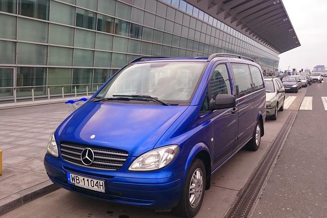 Warsaw Chopin Airport private transfer 5 to 8 passengers - What the 30-minute ride is really like