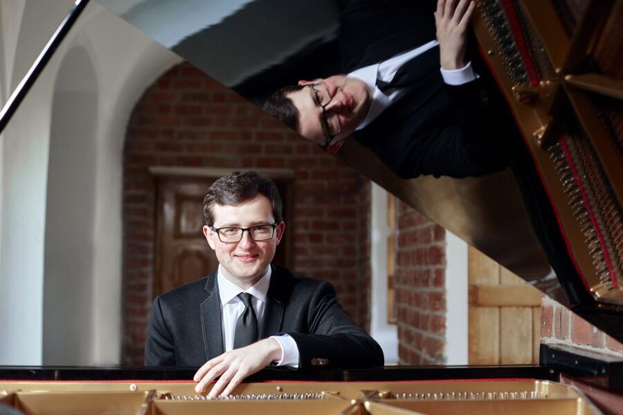 Warsaw: Chopin Concert in the Old Town - How the Intimate Room Changes the Music