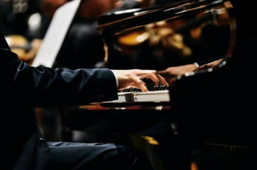 Warsaw: Chopin Concert Ticket With Glass of Champagne - The hall and seating arrangement