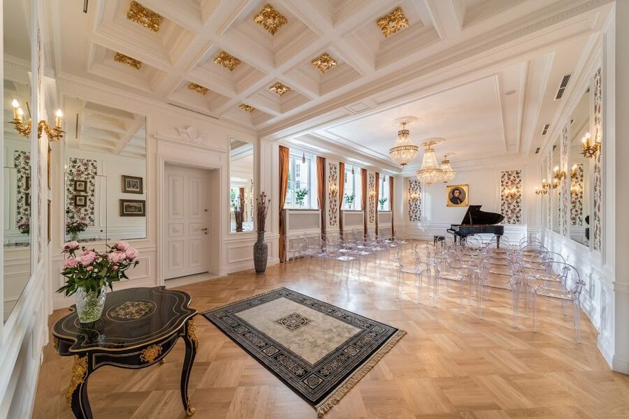 Warsaw: Chopin Concert Ticket With Glass of Champagne - Who will get the most from this concert