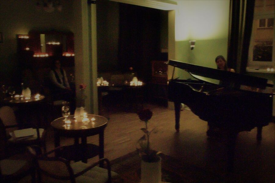 Warsaw Concert: Chopin – Painted by Candlelights with Wine - Stories, poems, and the visual show