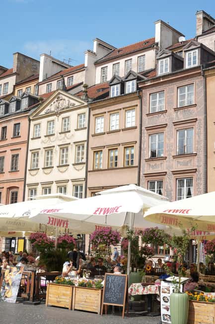 Warsaw: Guided Walking Tour with a Private Chopin Concert - Guide style and group size