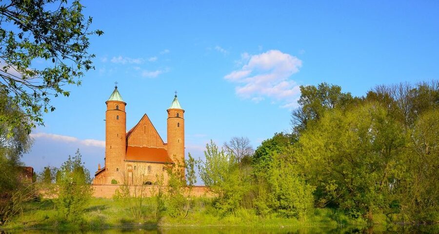Warsaw: Half-Day Private Chopin Tour to Zelazowa Wola - Ostrogski Castle and the Chopin Museum