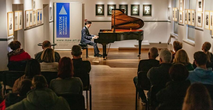 Warsaw: Live Chopin Piano Concert - Hearing Chopin on a KAWAI grand piano