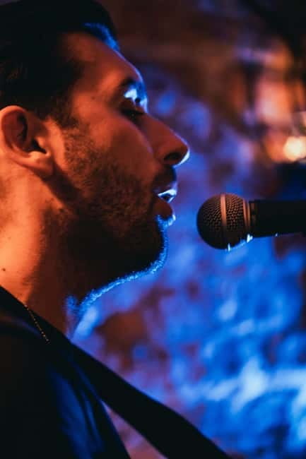 Wednesday Night Live Music with Cocktails - What the Wednesday night plan is really like