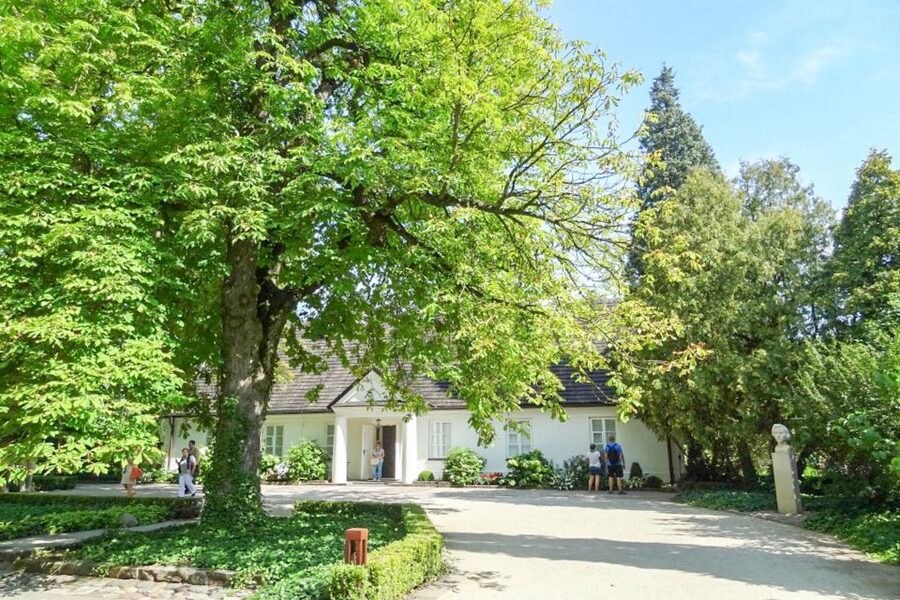 Zelazowa Wola: Frederic Chopin Half-Day Private Tour - The botanical garden behind the manor